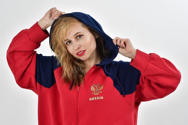 的自律和坚 的自律和坚